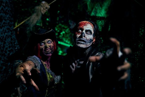 Pásalo de miedo en los pasaje de PortAventura