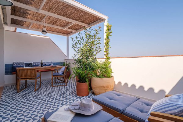 Terraza con vistas ideal para vacaciones en apartamentos en Salou